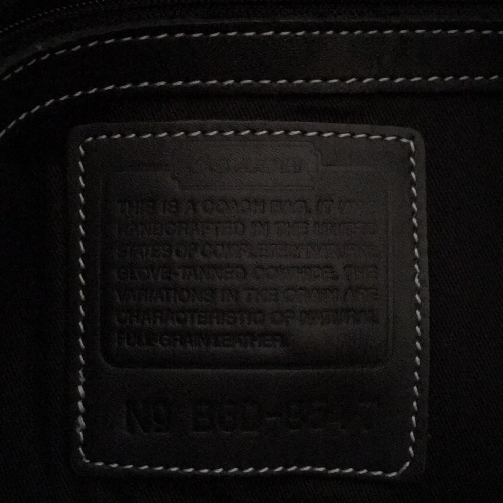 Coach bag! - Picture 4 of 4